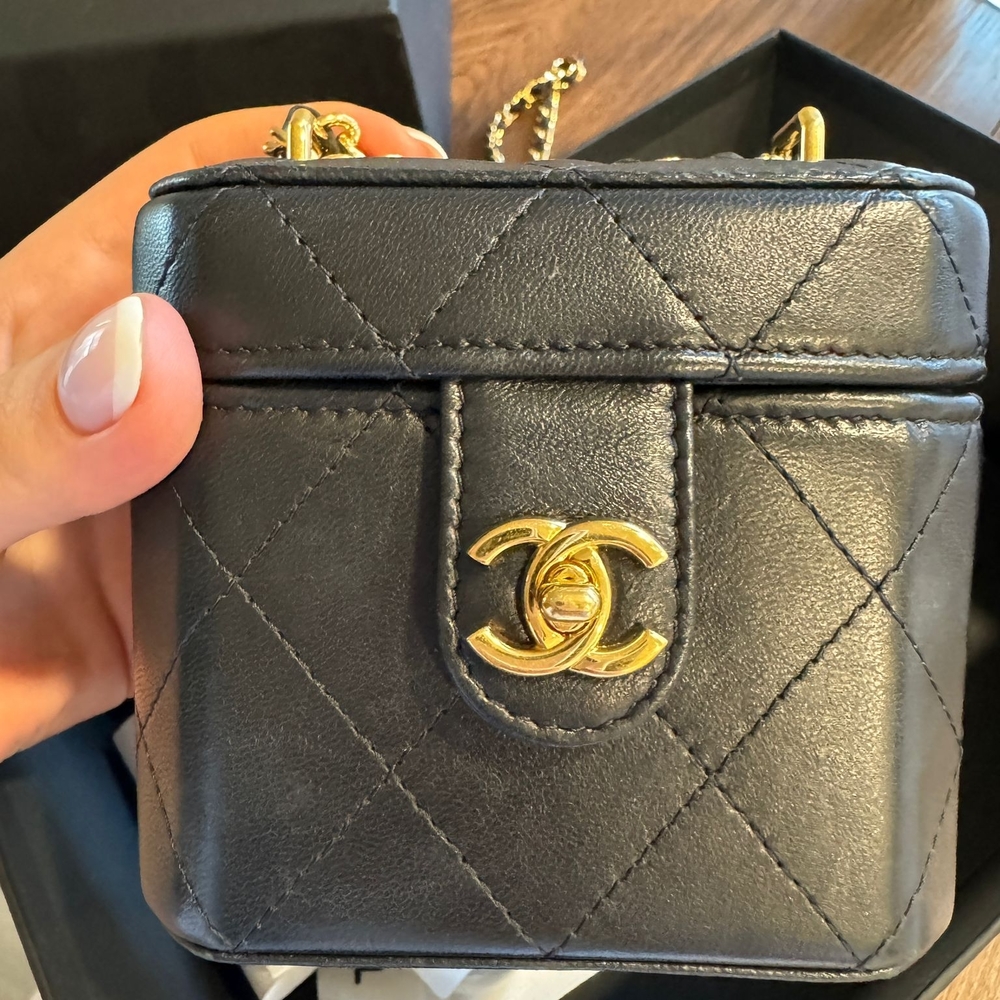 Chanel Black Quilted Leather Mini Bag - Picture 2 of 16